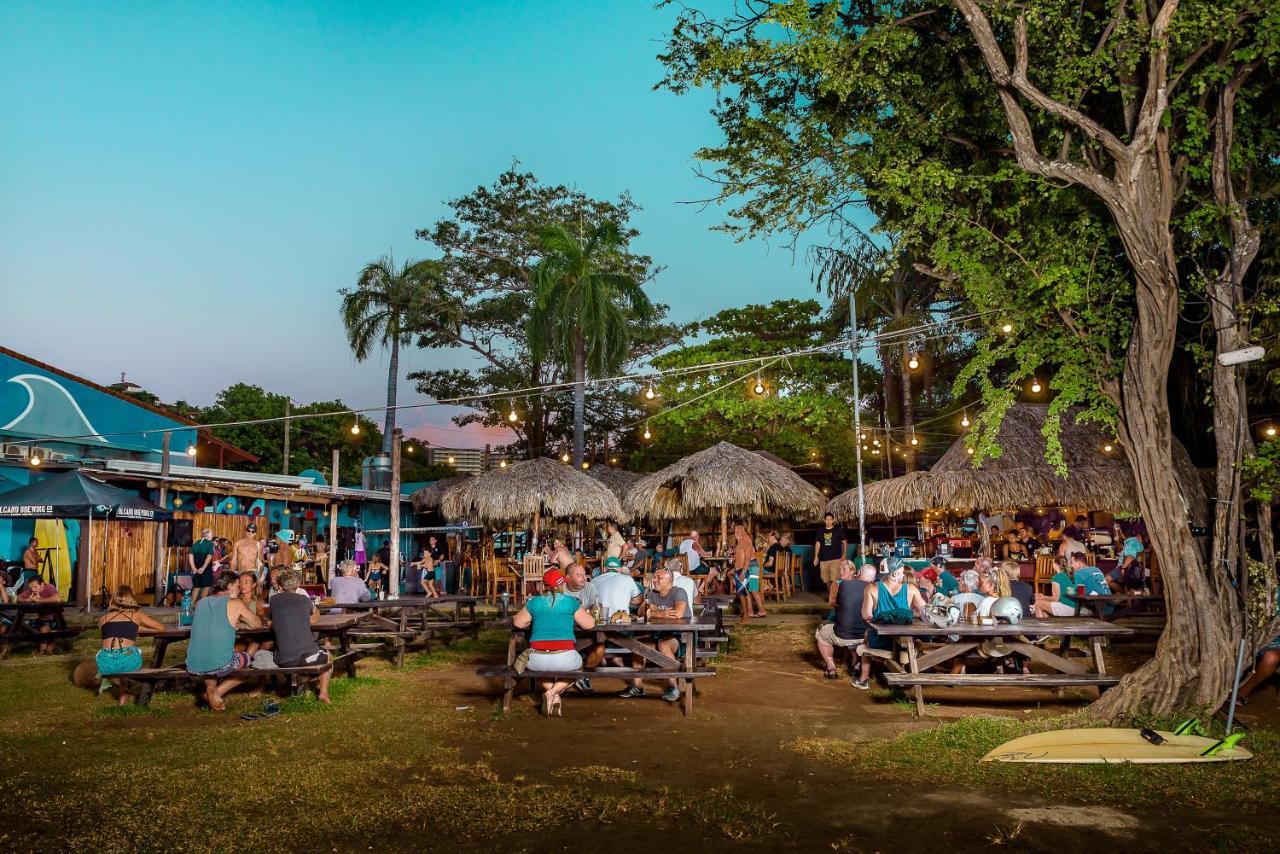 Witch'S Rock Surf Camp Hotel Tamarindo Buitenkant foto